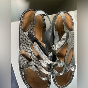 Naot Metallic Textured Sandals